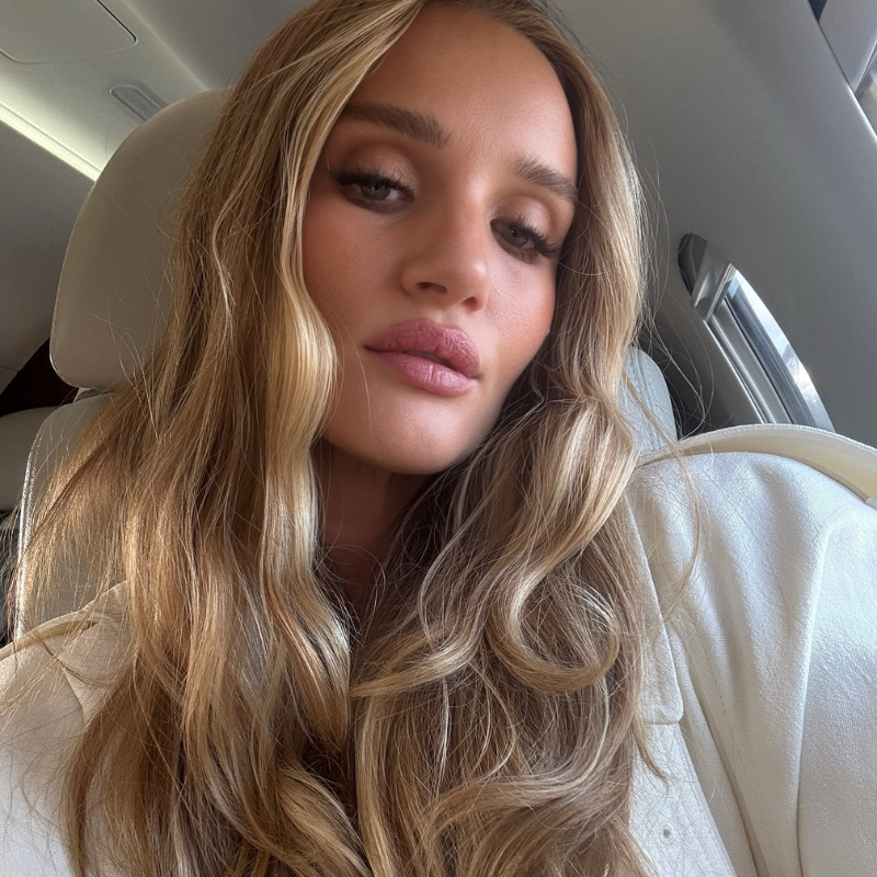 A photo of Rosie Huntington-Whitely