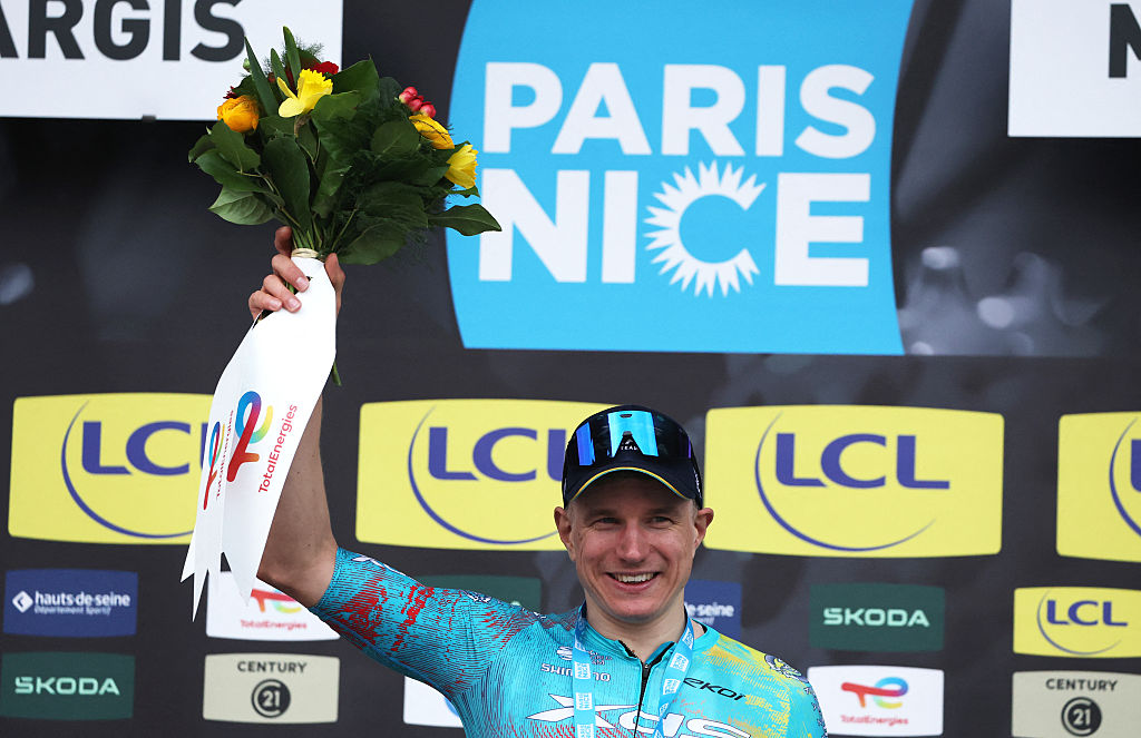 XDS Astana Team's German rider Max Kanter celebrates on the podium after winning the 2nd stage of the Paris-Nice cycling race, 187 km between &amp;Eacute;p&amp;ocirc;ne and Montargis, on March 9, 2026. (Photo by Anne-Christine POUJOULAT / AFP)