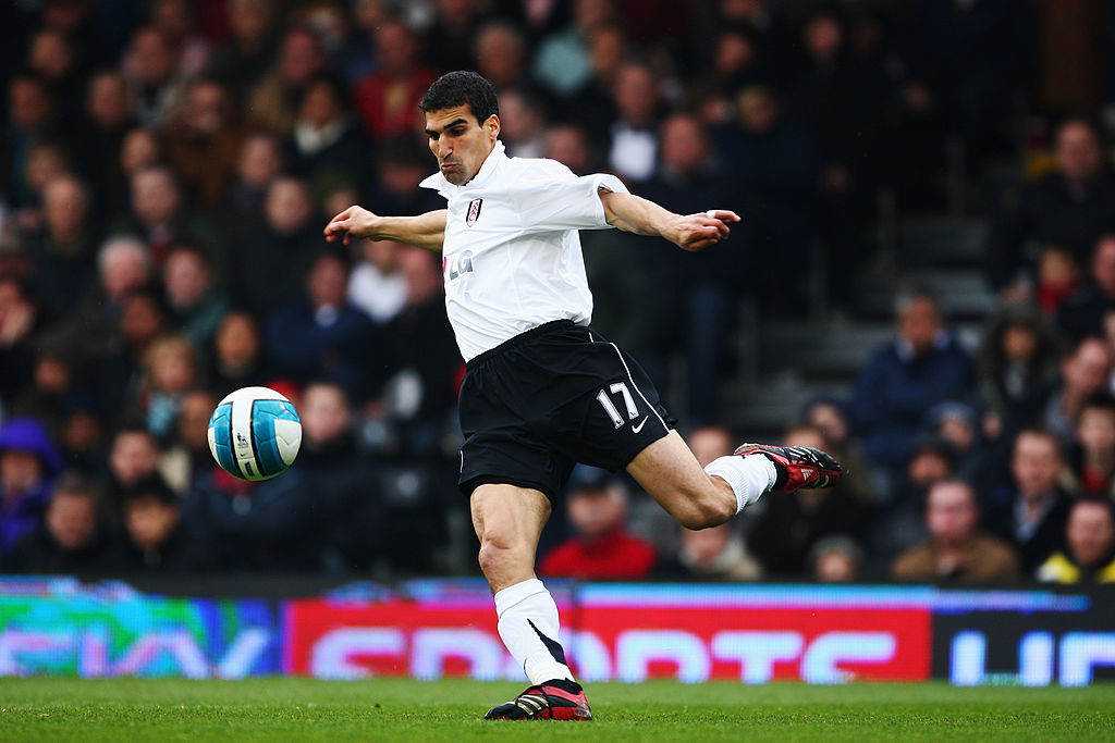 Paul Stalteri of Fulham in action during the Barclays Premier League match between Fulham and Liverpool at Craven Cottage on April 19, 2008 in London, England.