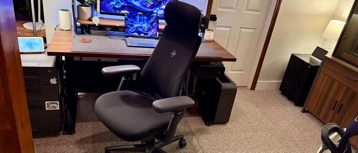 The LiberNovo Omni is a minimalist chair with electronic adjustments, an external battery, impressive comfort - and it has me rethinking what an office chair can be