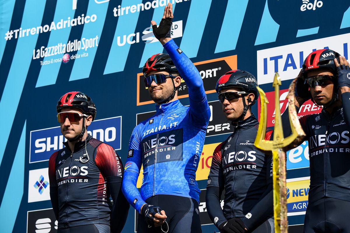 Filippo Ganna with his Ineos Grenadiers teammates at the start of Tirreno-Adriatico&#039;s second stage