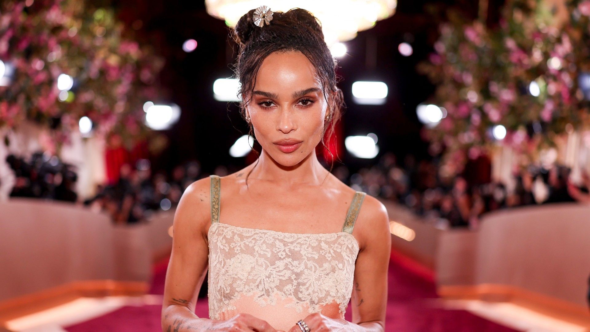 I’m Officially Wearing Zoë Kravitz's “Cloudy French” Manicure for the Rest of Winter