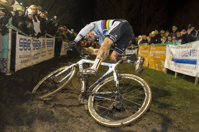 About the only thing that went wrong for Sven Nys at Superprestige Diegem was this crash while alone in the lead.