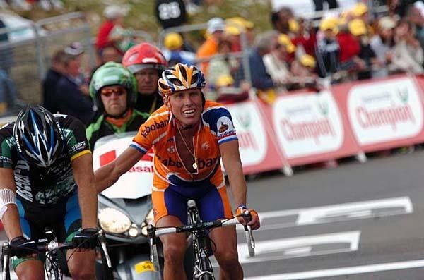A pat on the 'Popo' from Michael Boogerd.