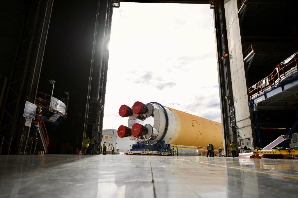 NASA Preps Core Stage of Massive Space Launch System Megarocket for Big ...