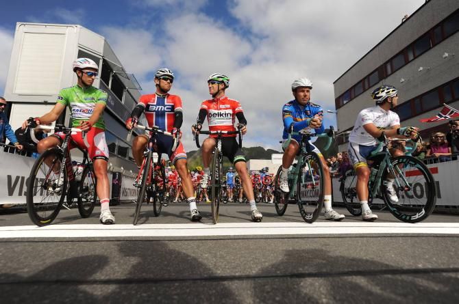 The jersey holders and Norwegian champion Thor Hushovd on the start line for stage 2