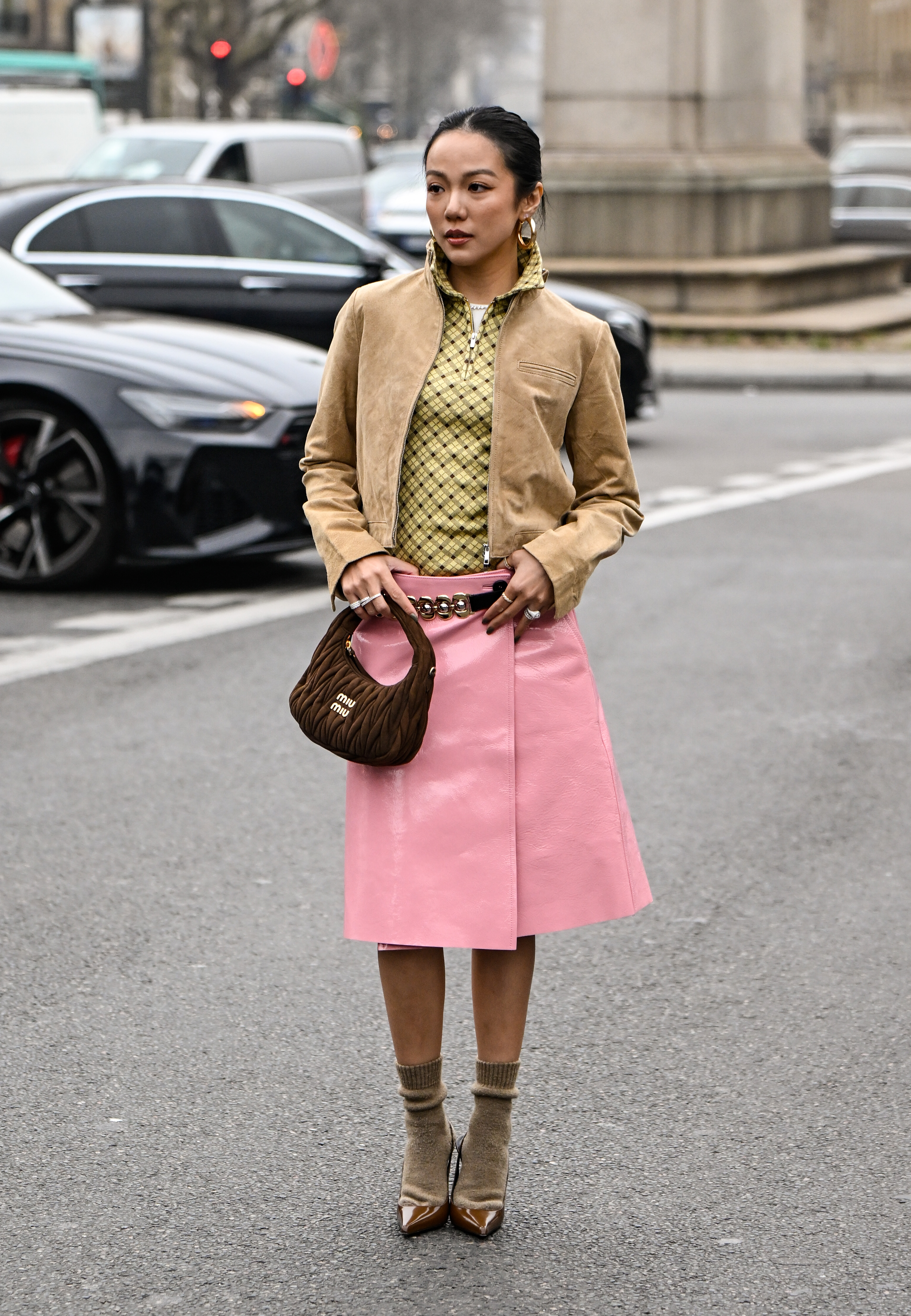 Woman wearing a suede jacket