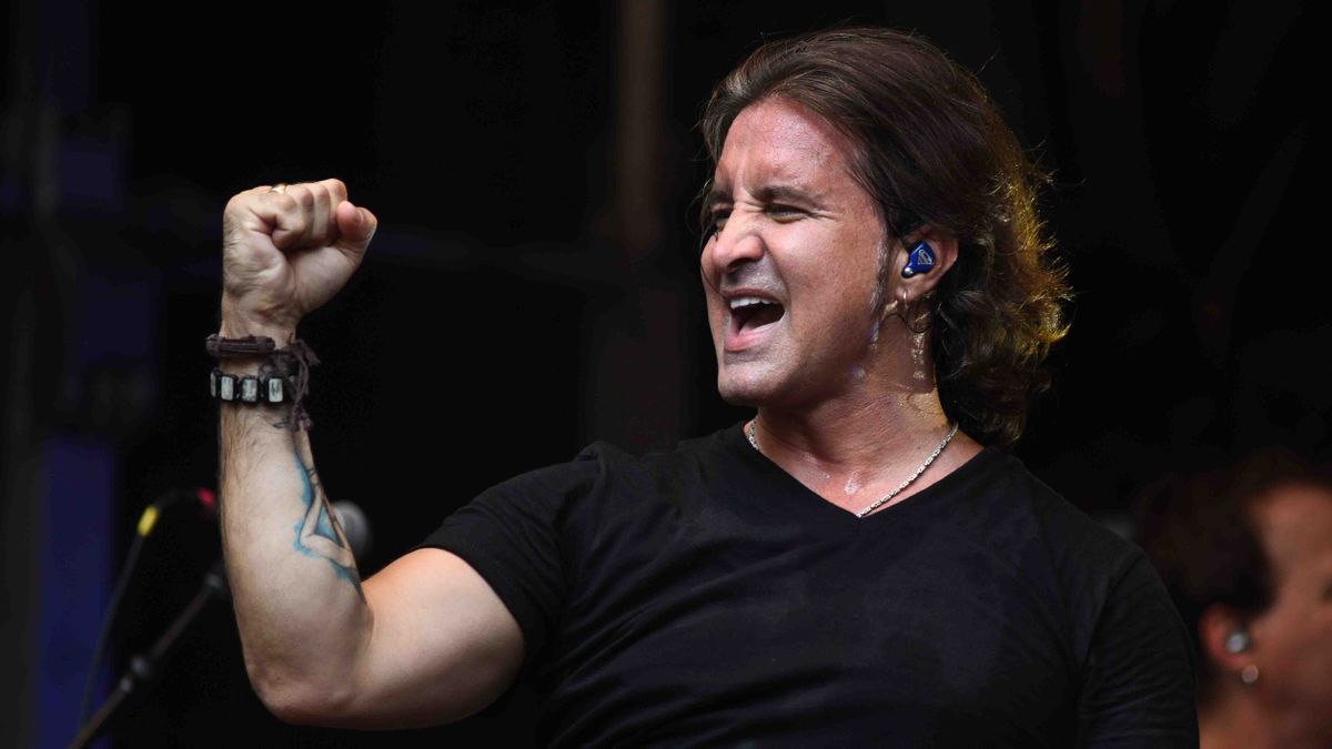 Scott Stapp on joining supergroup Art Of Anarchy, Scott Weiland's legacy and creating The Scott Stapp on joining supergroup Art Of Anarchy, Scott Weiland's legacy and creating The