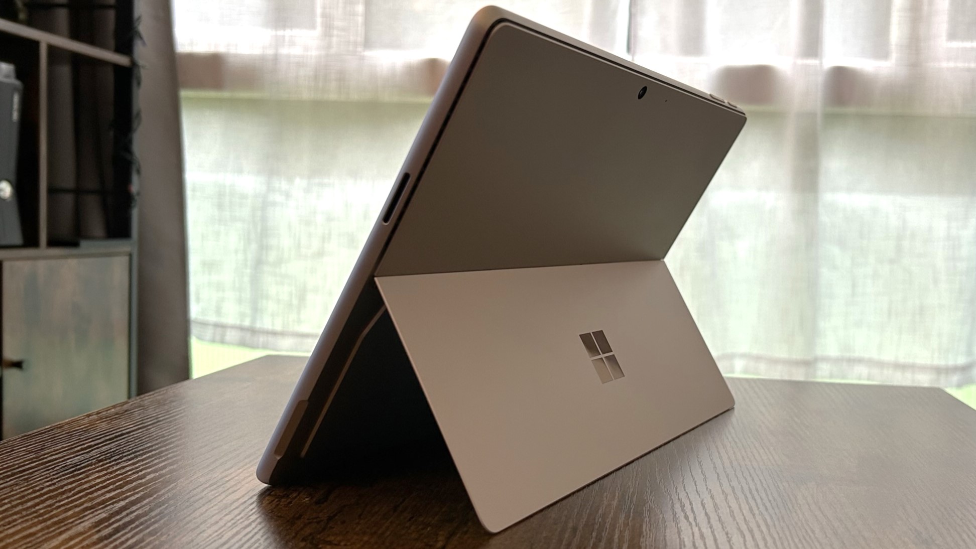 Microsoft Surface Pro 9 (SQ3) Reviews, Pros and Cons
