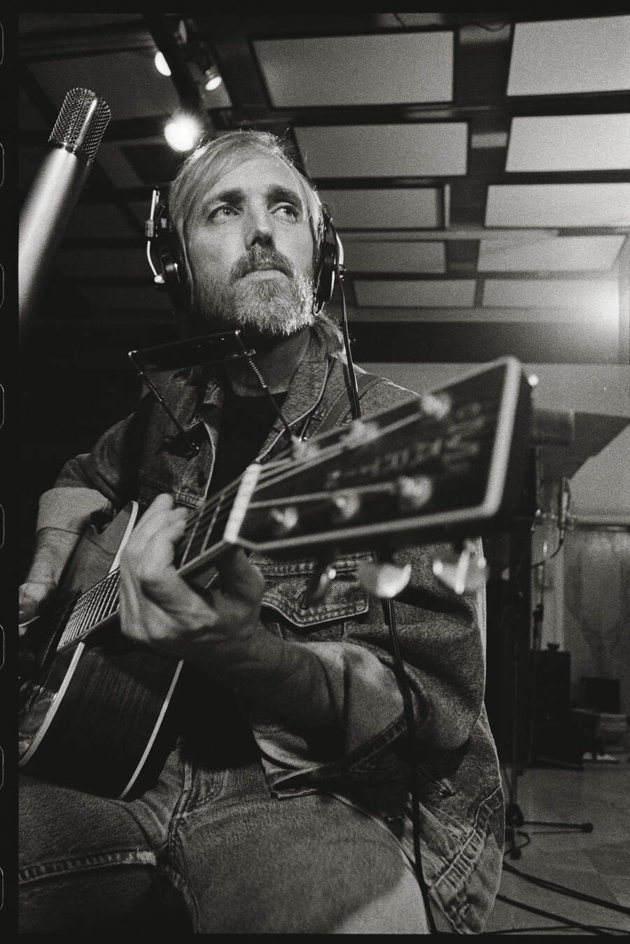 Tom Petty in the studio