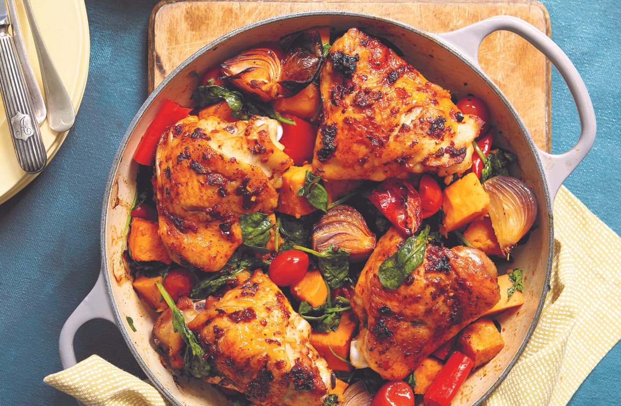 Spicy chicken tray bake