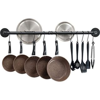 Hanging rail with pots and pans 