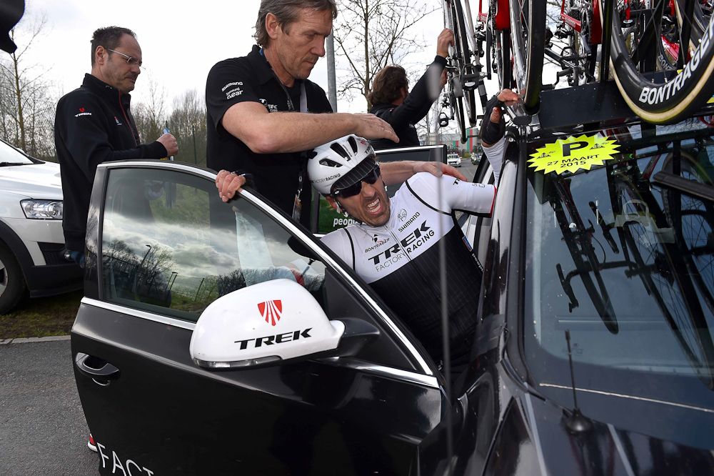 Fabian Cancellara (Trek Factory Racing) gets into the team car after his crash.