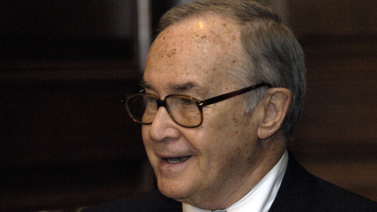 Newton Minow