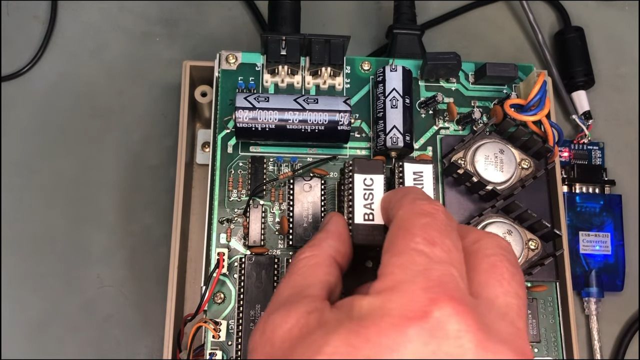 Commodore 1541 floppy disk electronics used as a computer