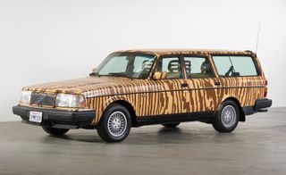Wood’s tiger printed car