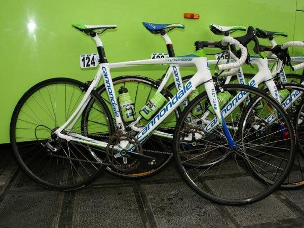 Liquigas rider Enrico Franzoi opted for Cannondale's softer-riding Synapse today.