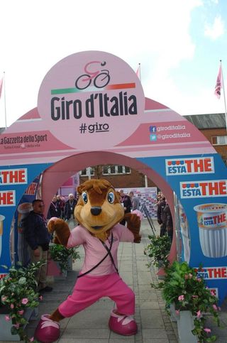 The Giro mascot