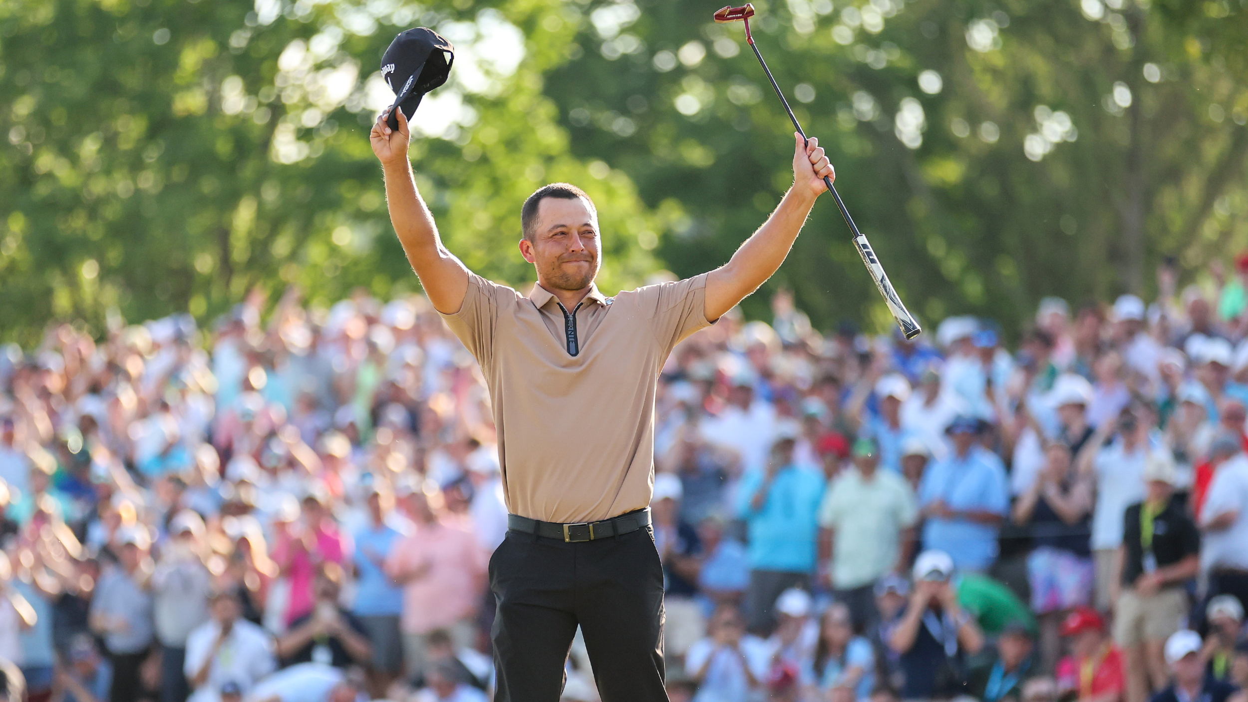 Xander Schauffele celebrates his PGA Championahip win at Valhalla