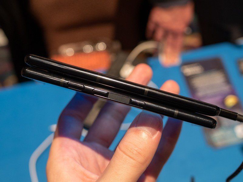 Royole FlexPai foldable phone