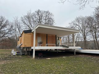 Farnsworth House