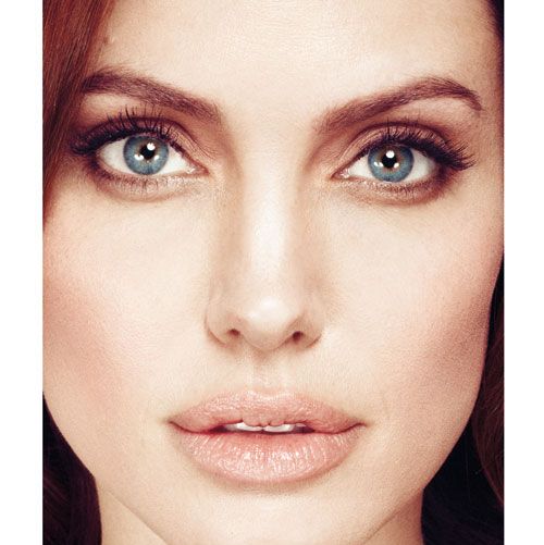 angelina-jolie-0112-2-de.jpg