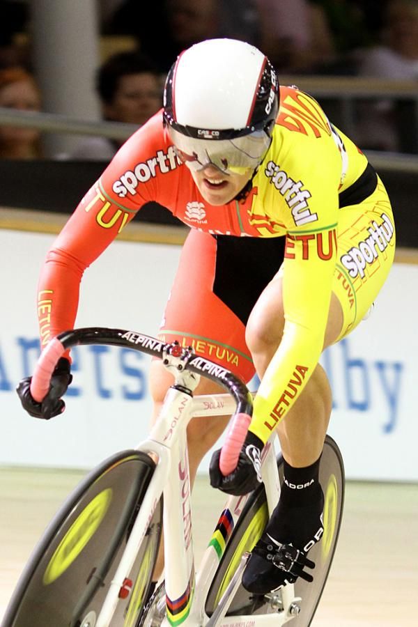 Simona Krupeckaite (Lituania) on her qualifying ride for the women's sprint