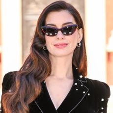 Anne Hathaway's The Devil Wears Prada 2 press tour outfits with photos