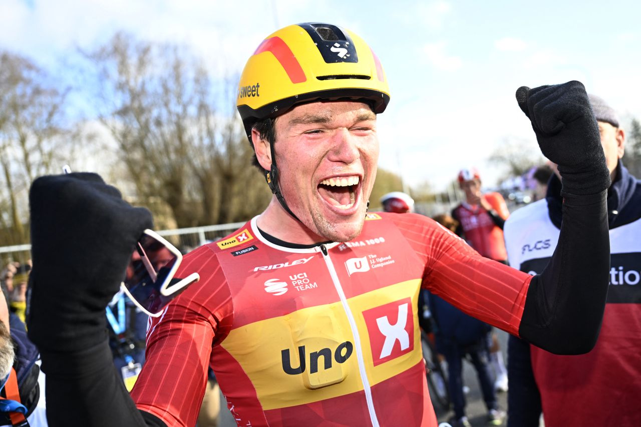 W&aelig;renskjold celebrates as the victory is confirmed to him past the finish line