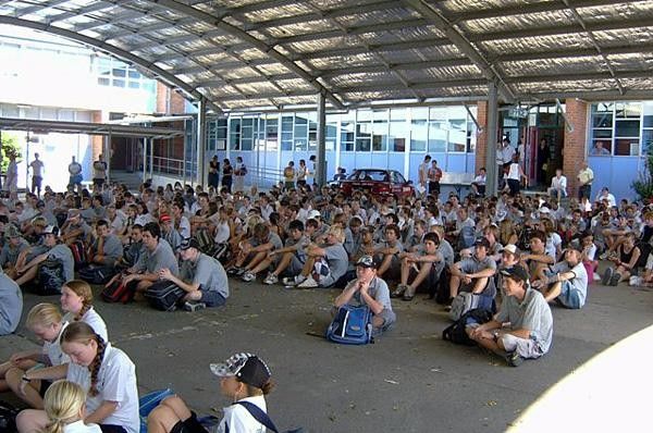Lorian addresses Maclean High School