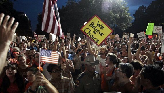 Crowd, People, Event, Social group, Flag, Flag of the united states, Mammal, Community, Hat, Protest, 