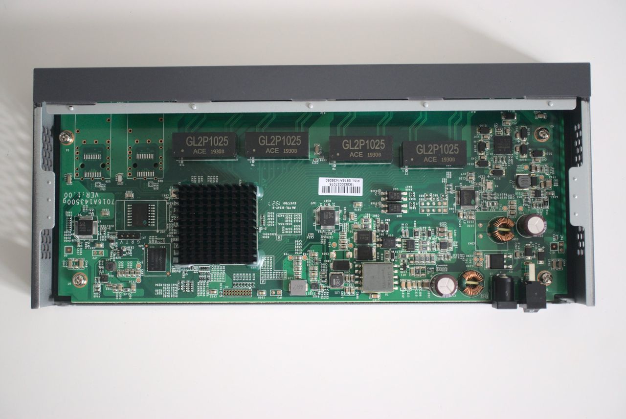 EnGenius ECS1008P