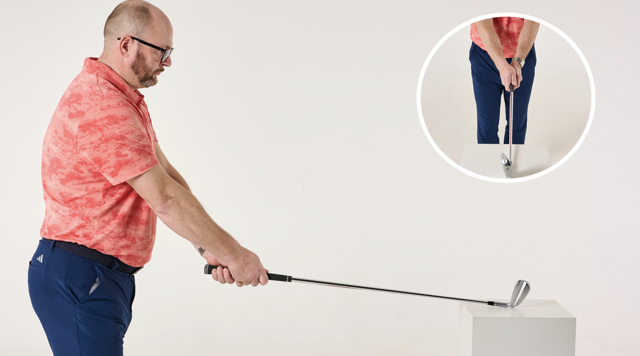 Russell Covey demonstrates how to check your golf grip at home