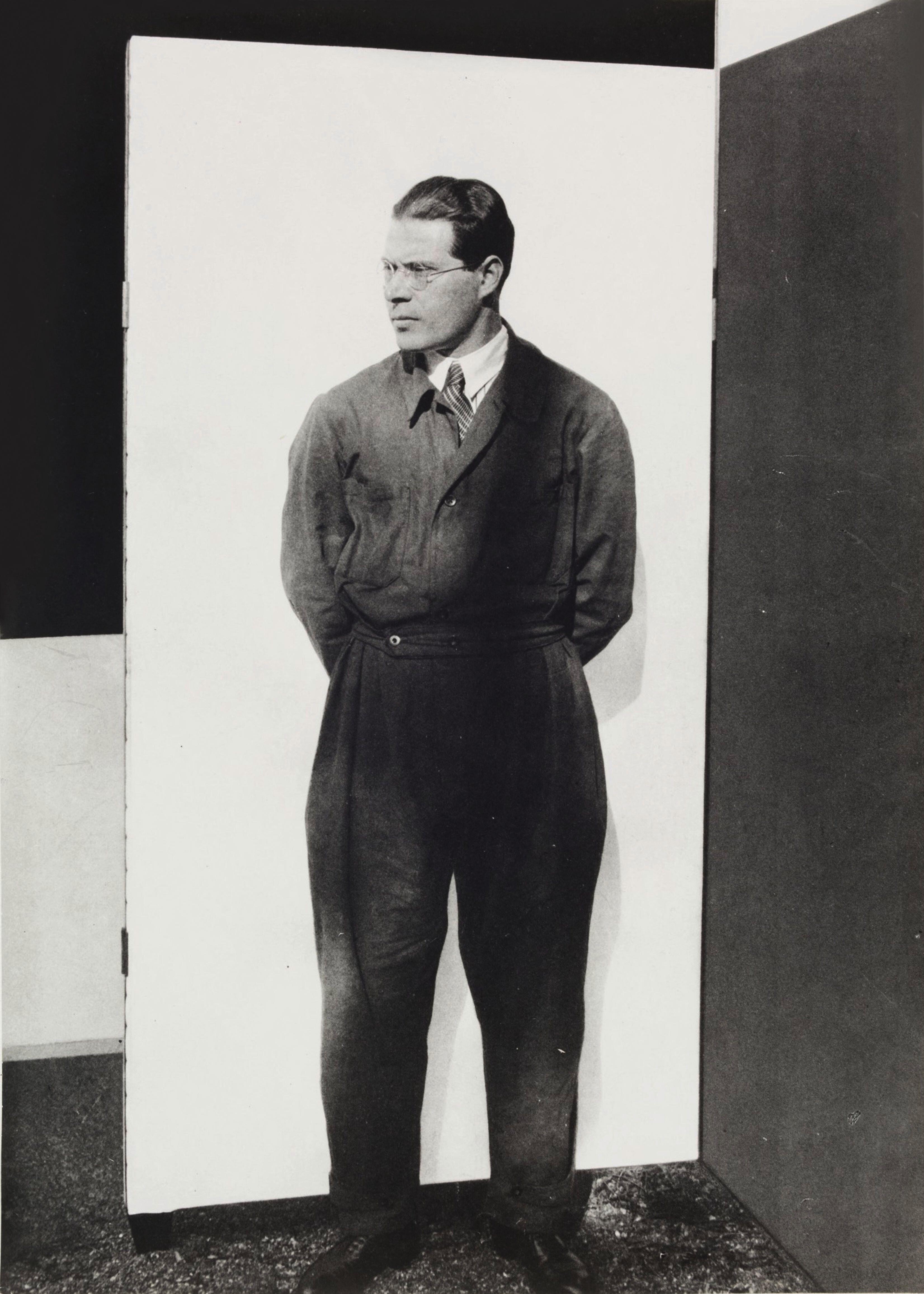 2AYW9WK Laszlo Moholy-Nagy at the Bauhaus. Museum: PRIVATE COLLECTION. Author: LUCIA MOHOLY.