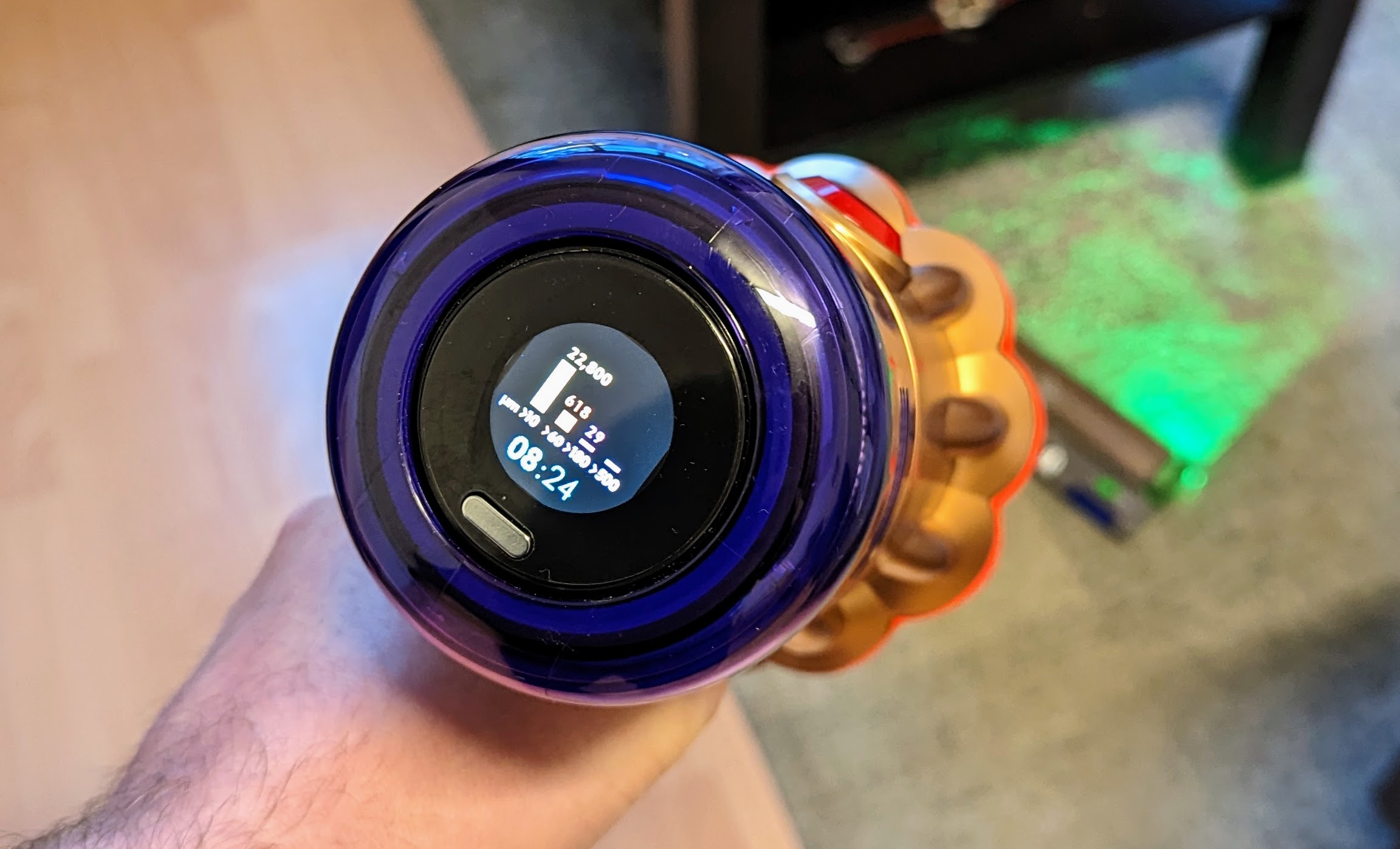 an image of the Dyson V12 Detect Slim display