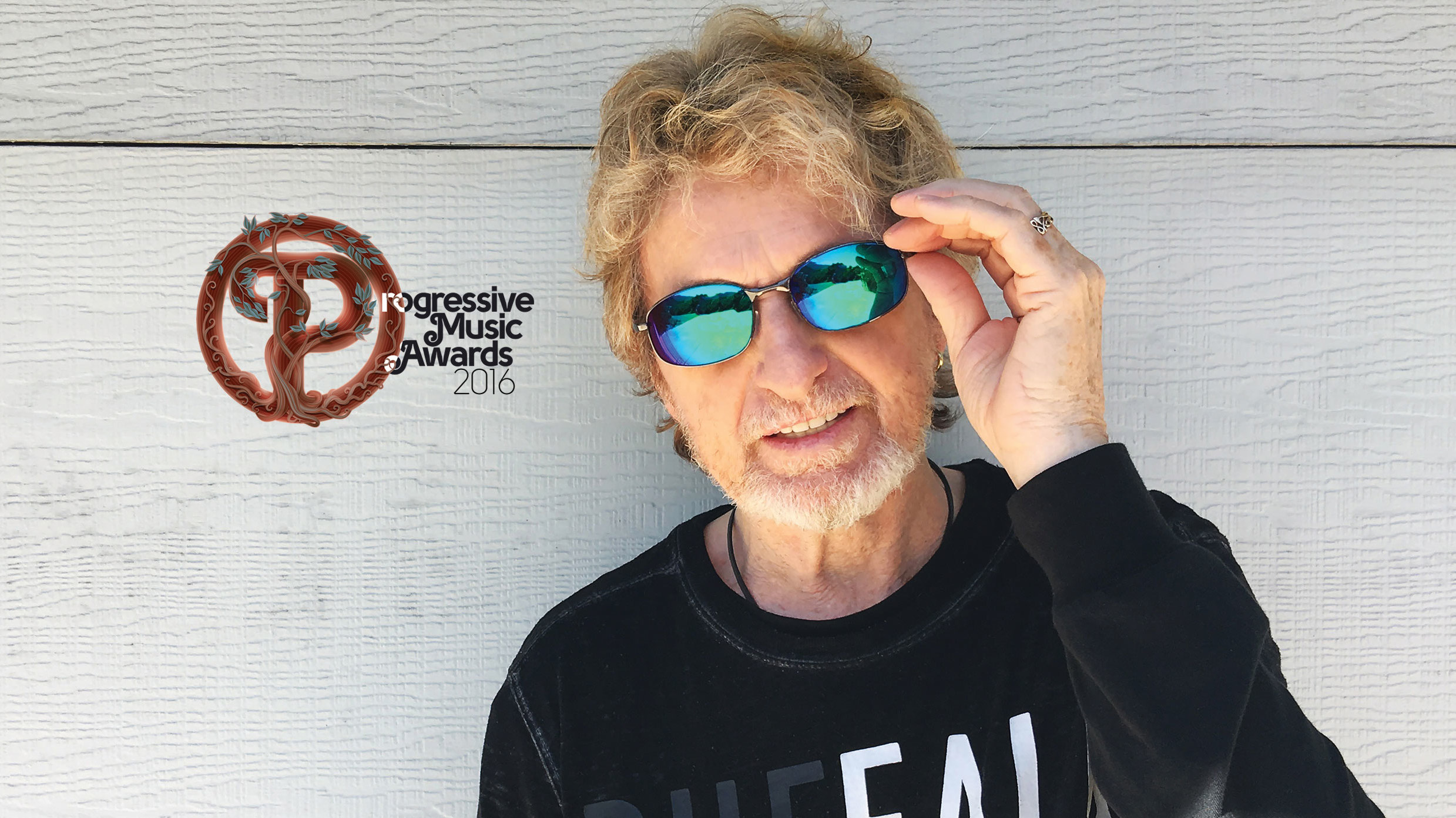 2016 Prog God Jon Anderson wearing mirrored sunglasses