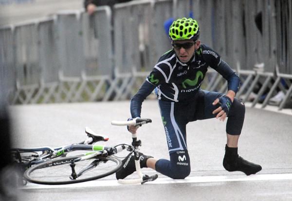 It was a day of crashes at Paris-Nice. Xavier Tondo (Movistar) went down just before the finish line.