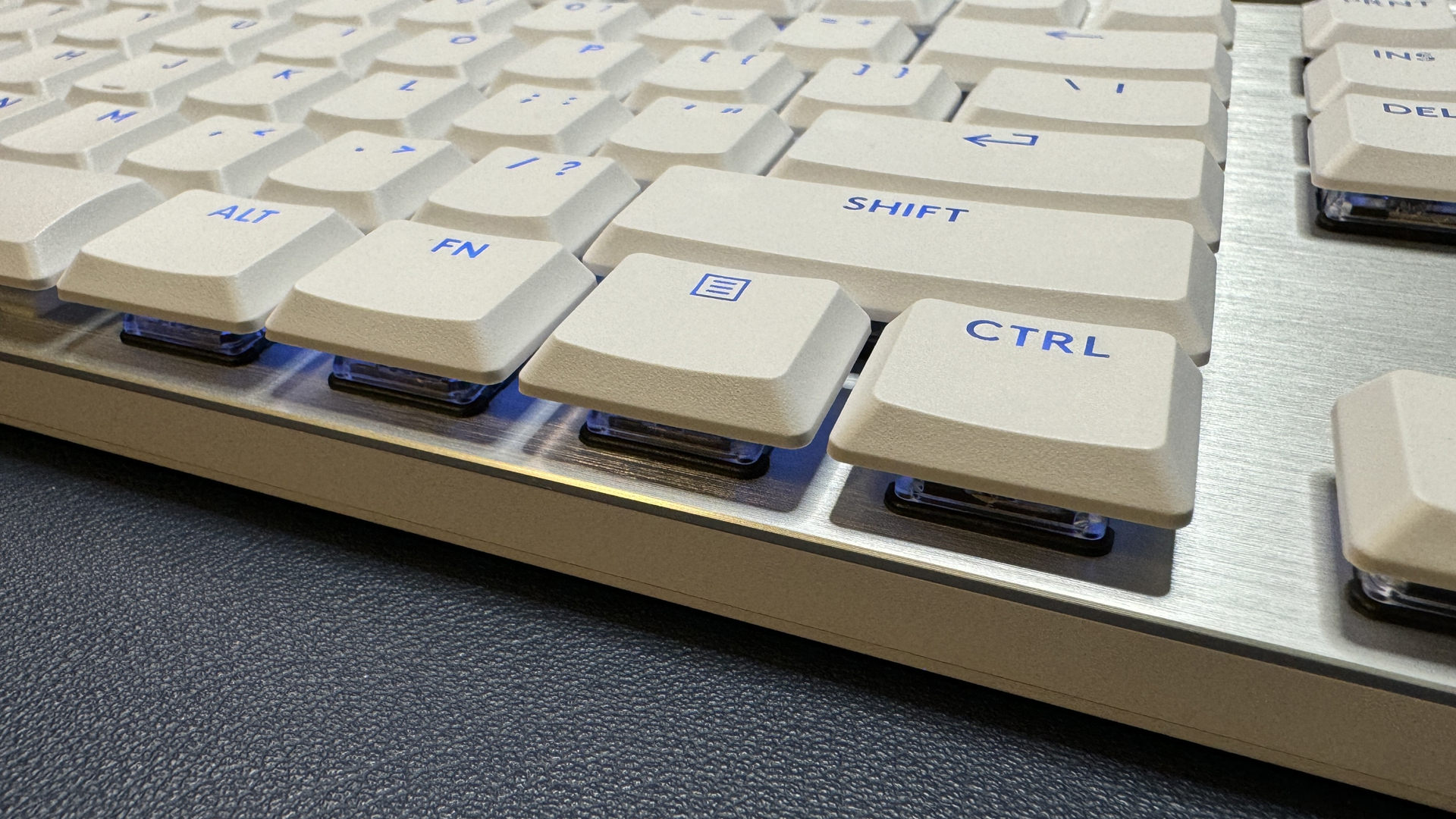 Logitech G915 X TKL