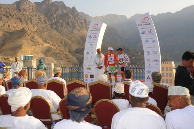 Peter Sagan (Cannondale) in the red race leader's jersey