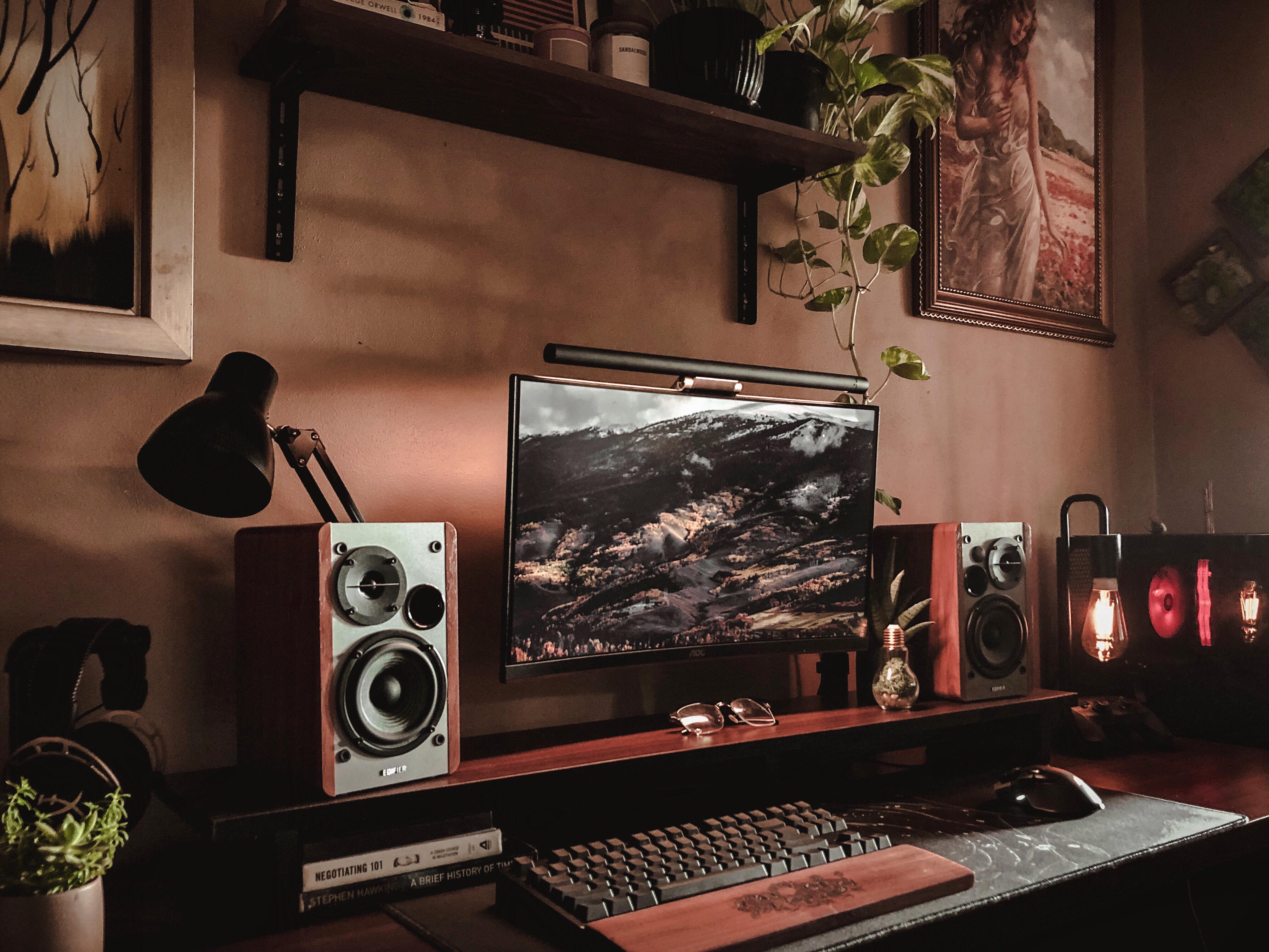 White Desk Pc Setup Kh ng C n D u n N o M u Tr ng