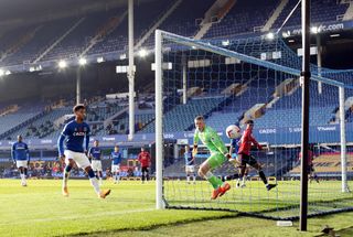 Bruno Fernandes struck twice to ease the pressure on Manchester United boss Ole Gunnar Solskjaer with a 3-1 win at Everton