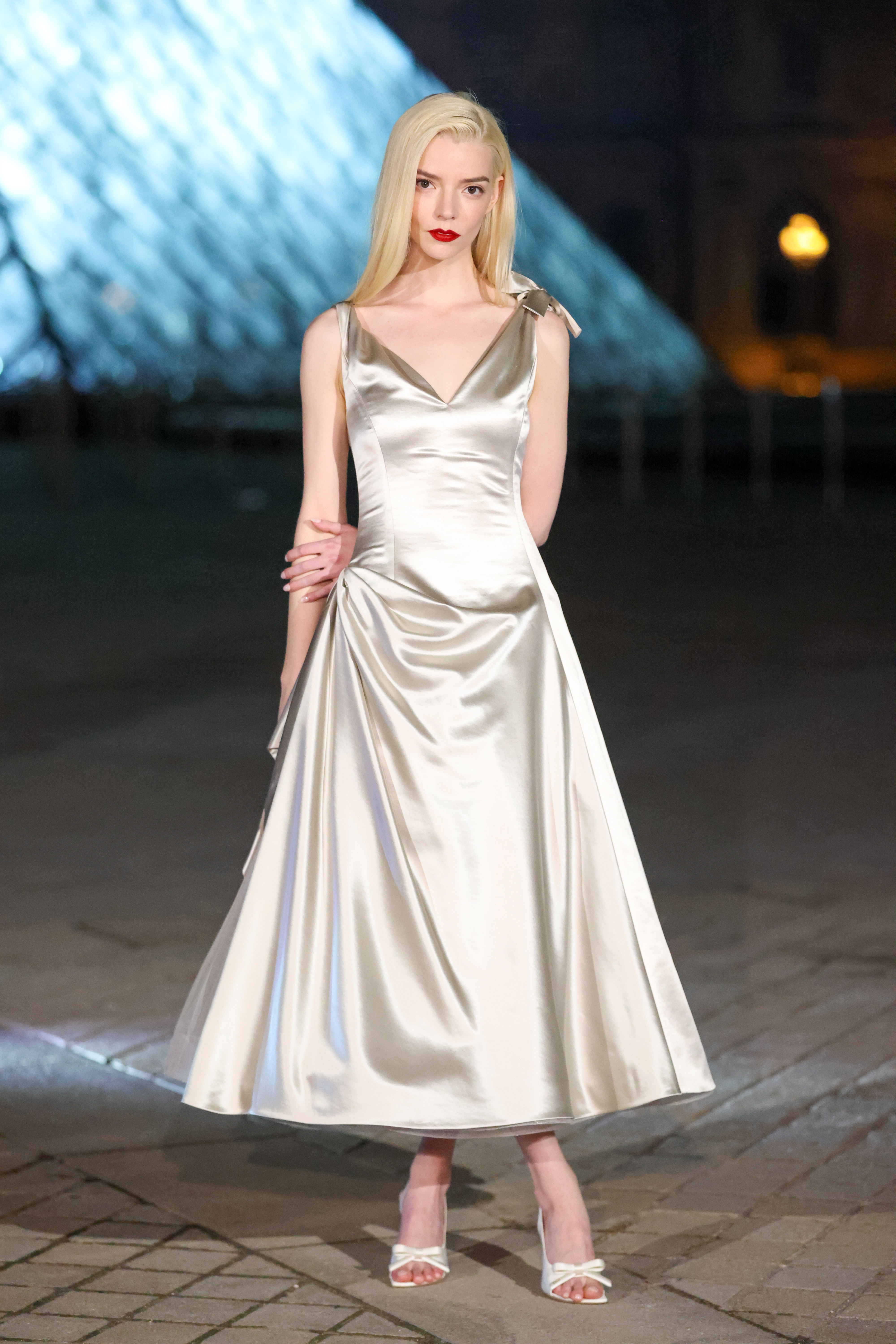 Anya Taylor-Joy attended the 2026 Le Grand D&amp;icirc;ner du Louvre