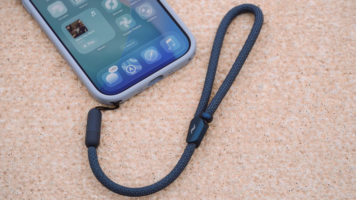 The Peak Design mobile strap ecosystem.