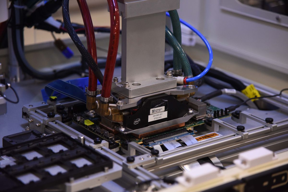 Intel packaging