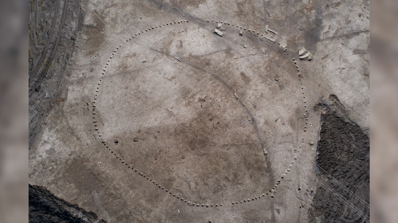 The archaeologists also unearthed traces of a large ceremonial circle of timber posts, up to 5000 years old, that appears to be aligned to the midwinter sunrise.