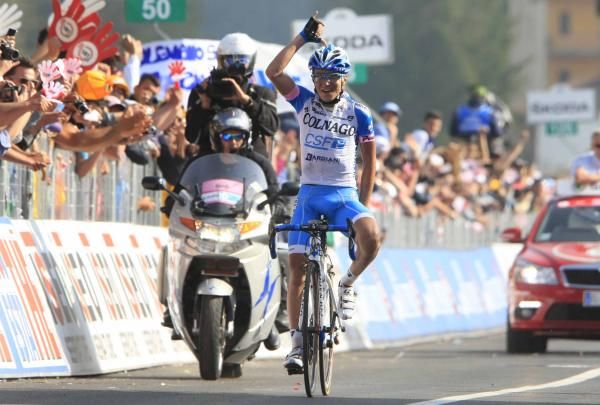 Domenico Pozzovivo (Colnago-CSF Inox) wins Lago Laceno.