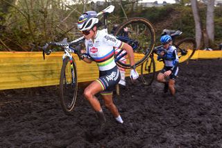 NIEL BELGIUM NOVEMBER 11 Ceylin Del Carmen Alvarado of The Netherlands and Team AlpecinFenix during the 9th Superprestige Niel Jaarmarktcross 2020 Women Elite Superprestige2021 SPNiel on November 11 2020 in Niel Belgium Photo by Luc ClaessenGetty Images