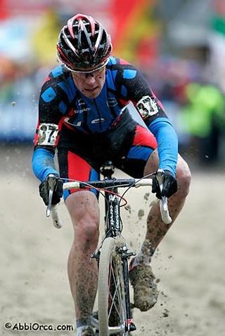 Page en route to Silver at 2007 'Cross Worlds