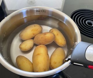 Tefal Jamie Oliver Ingenio boiling potatoes