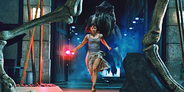 Jurassic World Fallen Kingdom Director Confirms Bryce Dallas Howard Wont Run In Heels